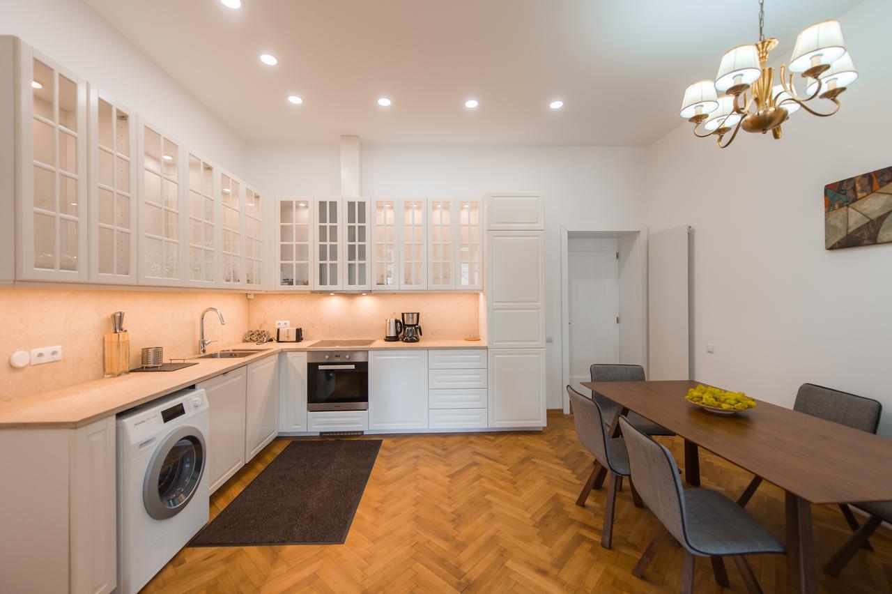 Casa Mandl Apartment Brasov Bagian luar foto