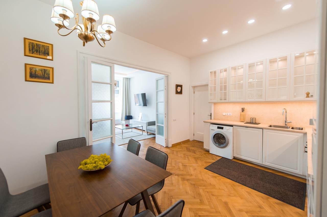 Casa Mandl Apartment Brasov Bagian luar foto